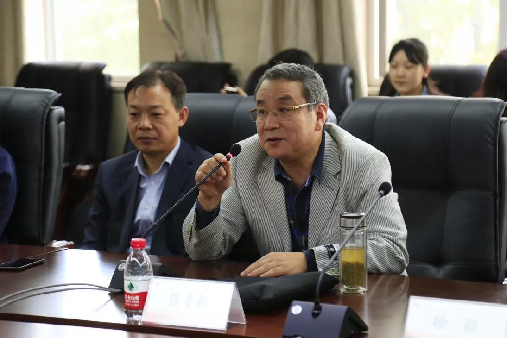 问鼎娱乐