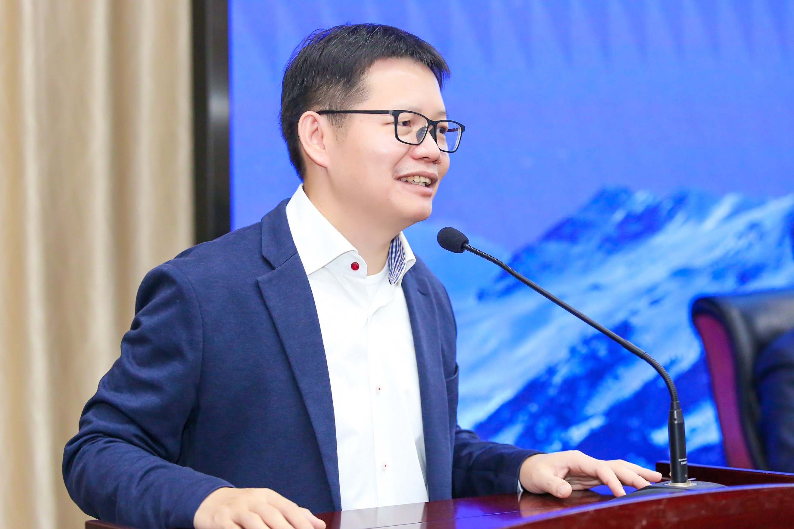 问鼎娱乐