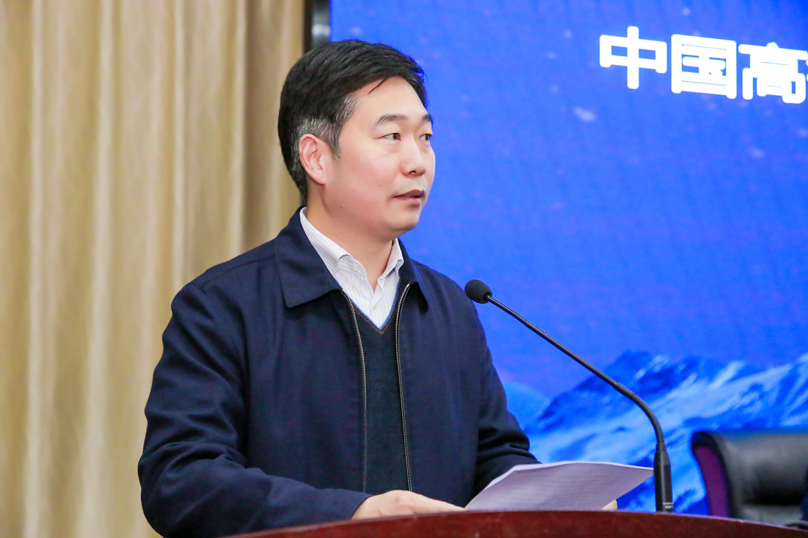 问鼎娱乐