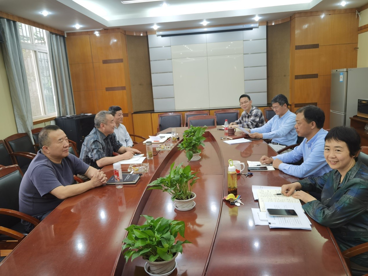 问鼎娱乐党委理论学习中心组开展第四次党史集体学习