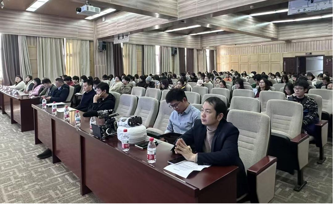 分流启新程｜问鼎召开2024级专业分流大会